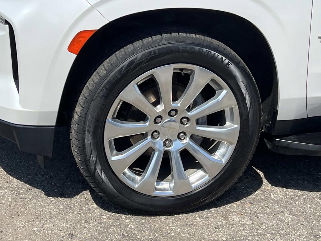 Used 2021 Chevrolet Tahoe Premier w/ Premium Package AWD/4WD image 26