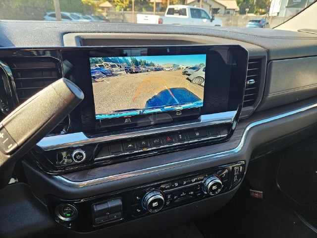 Used 2025 GMC Sierra 1500 SLT AWD/4WD image 11