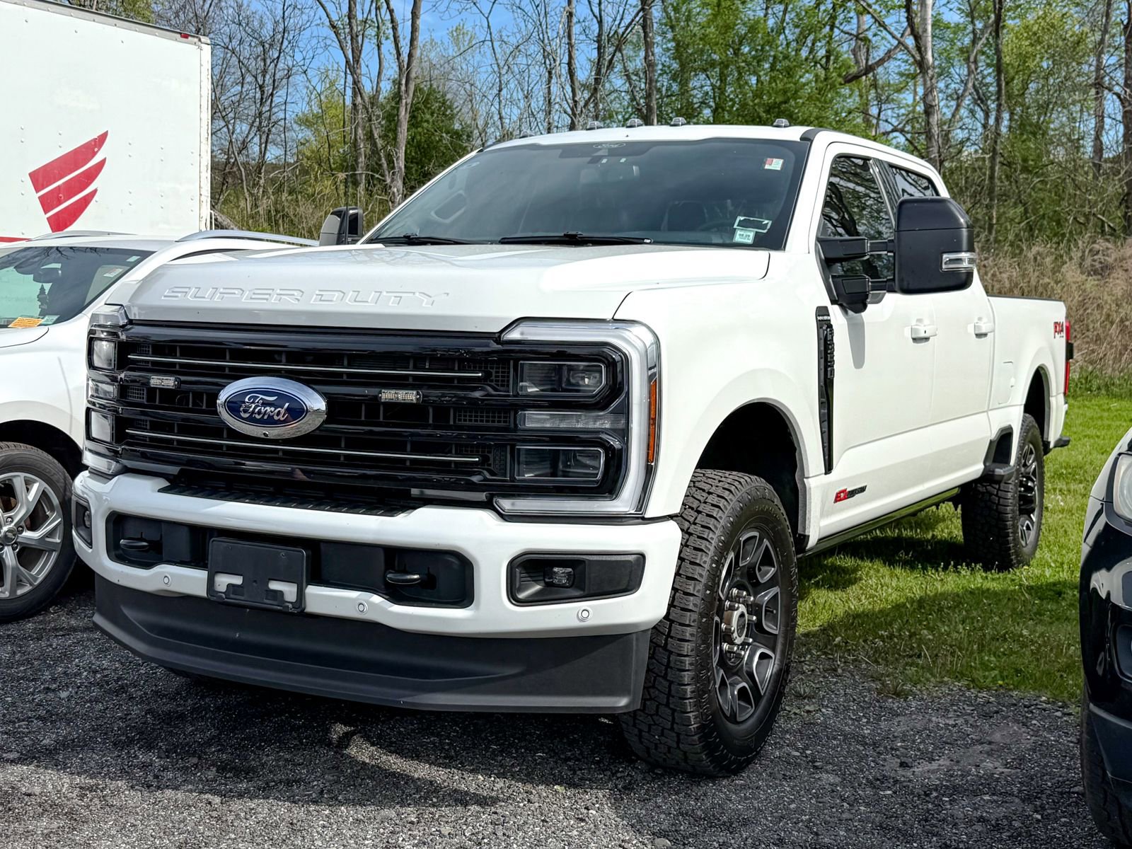 Used 2025 Ford F350 Platinum AWD/4WD image 3