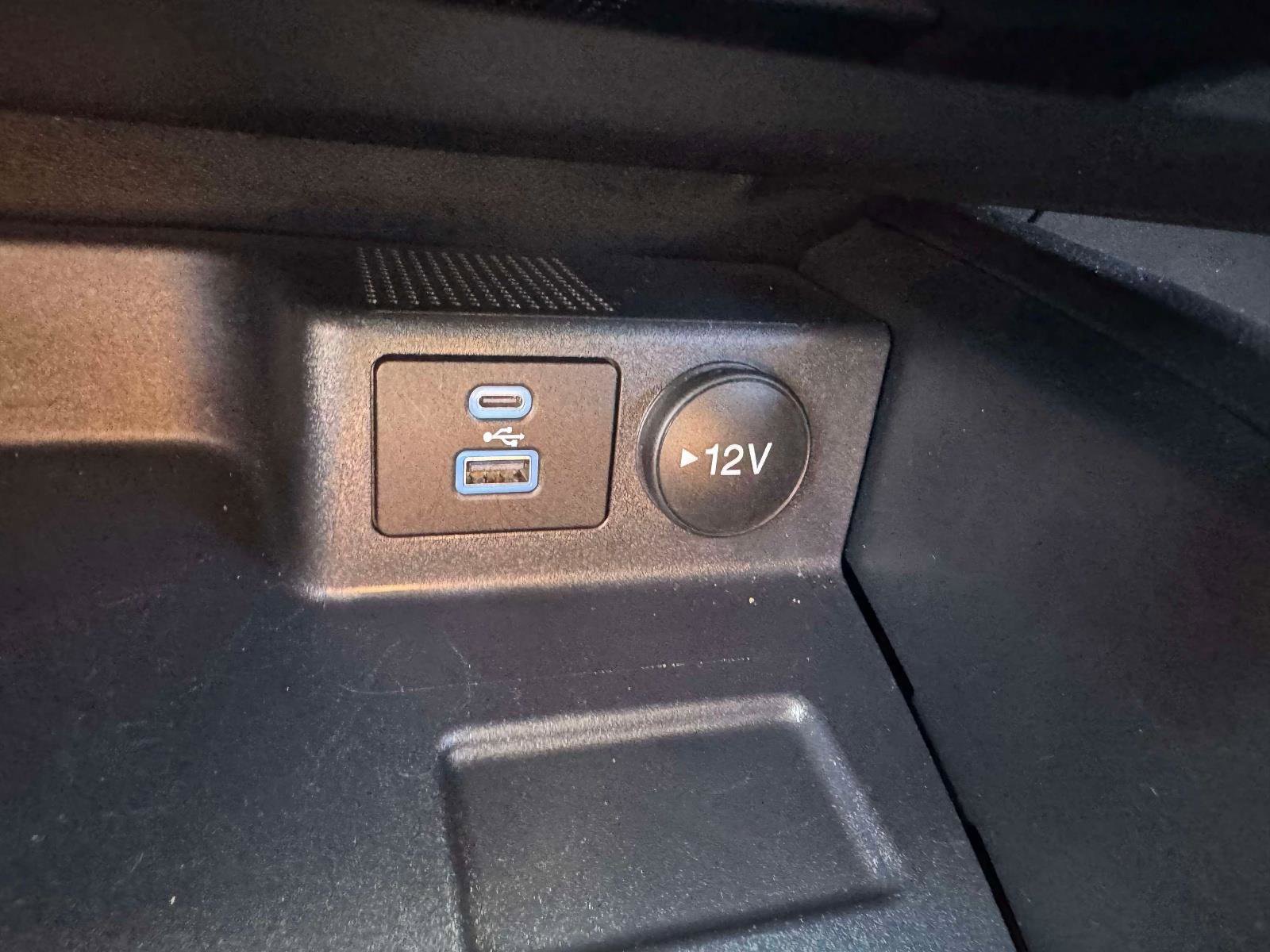 Used 2022 Ford Escape SEL image 22