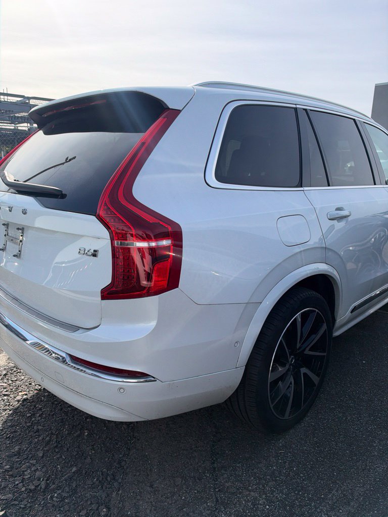 Used 2024 Volvo XC90 B6 Plus w/ Protection Package Premier AWD/4WD image 4
