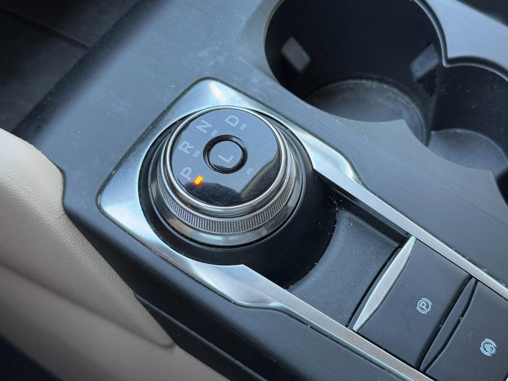 Used 2020 Ford Escape SEL image 20