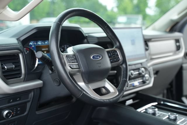 Used 2022 Ford Expedition XLT AWD/4WD image 30