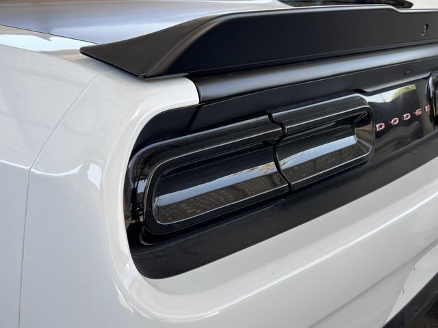 Used 2018 Dodge Challenger R/T Scat Pack RWD image 14