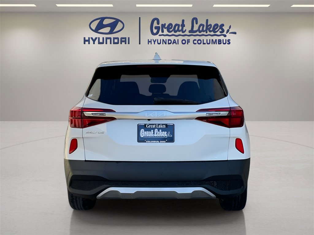 Used 2023 Kia Seltos LX image 4