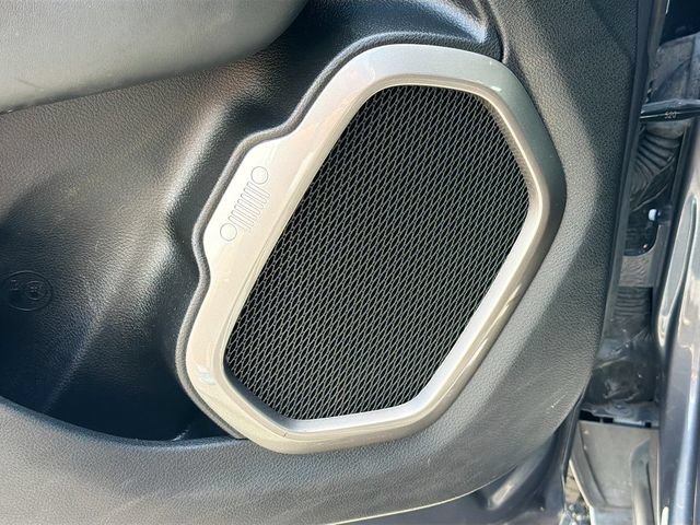 Used 2023 Jeep Renegade Latitude AWD/4WD image 20