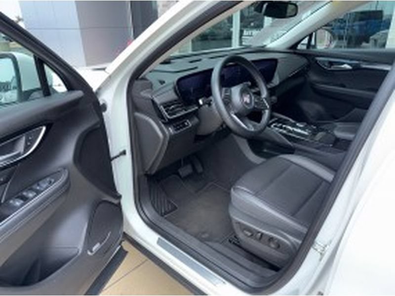 Used 2024 Buick Envision Preferred AWD/4WD image 15