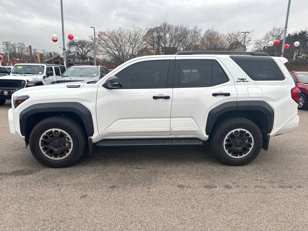 Used 2025 Toyota 4Runner TRD Off-Road image 4