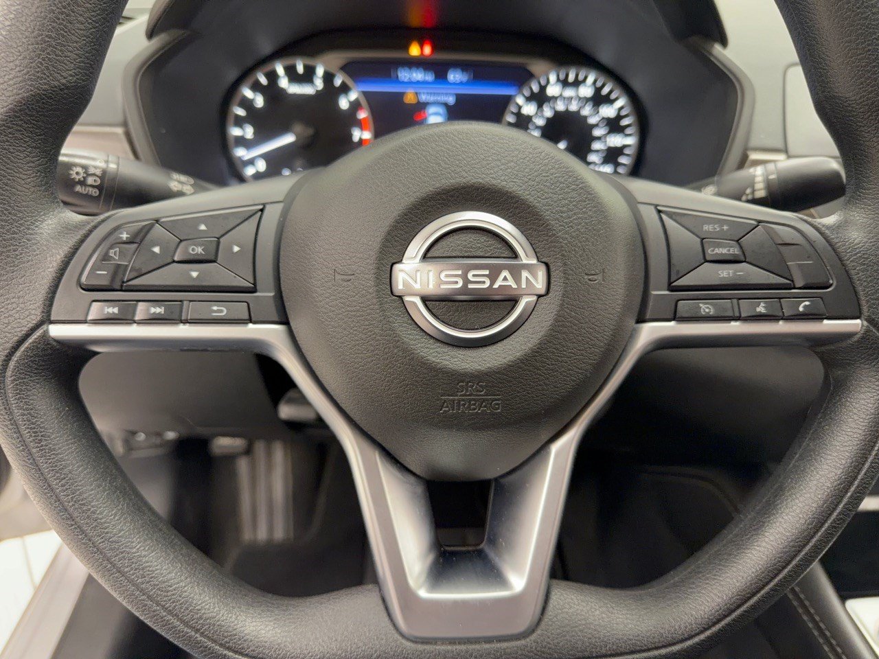 Used 2023 Nissan Altima 2.5 SV FWD image 10