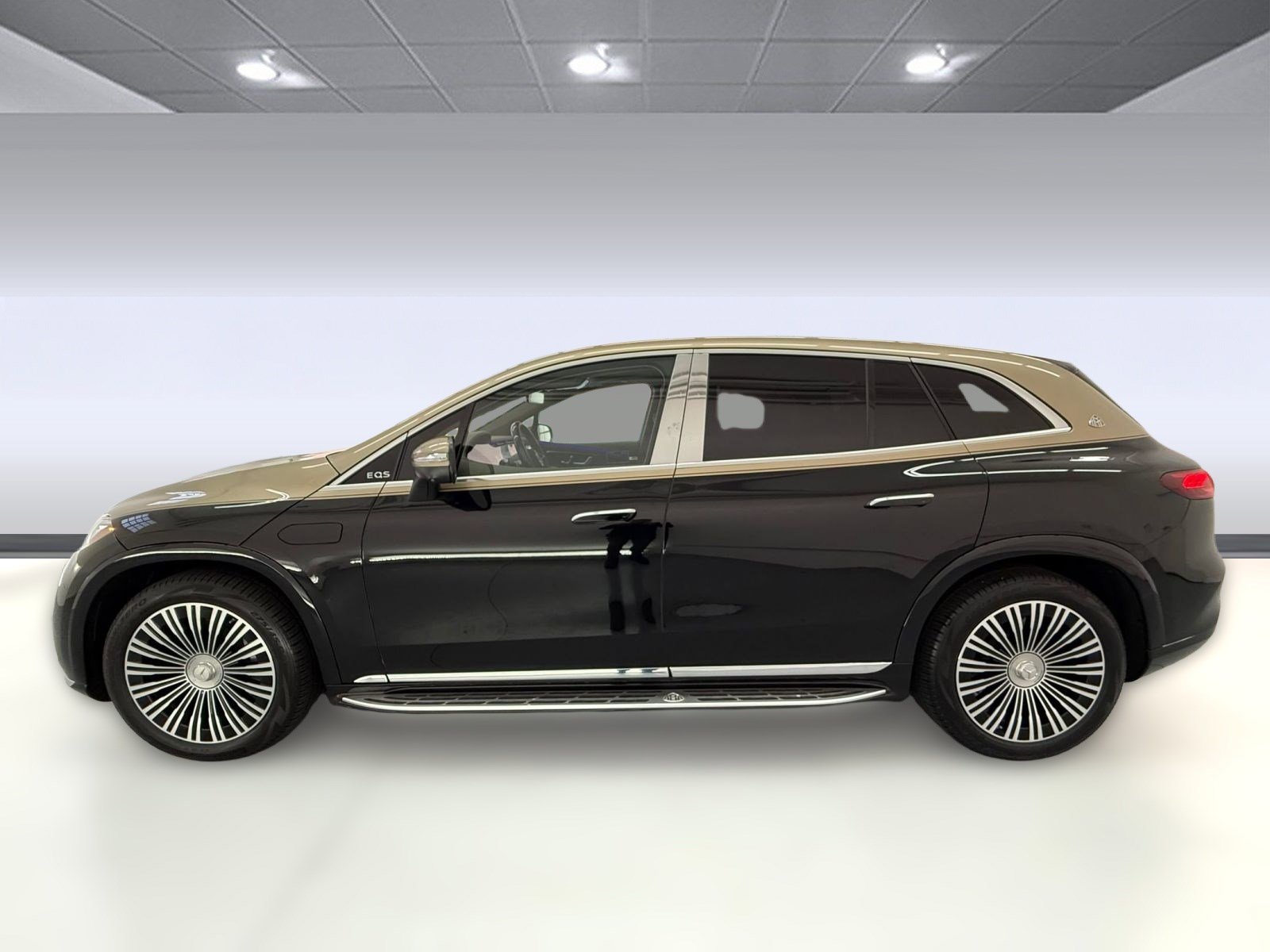 Certified 2024 Mercedes-Benz Maybach EQS 680 4MATIC image 2