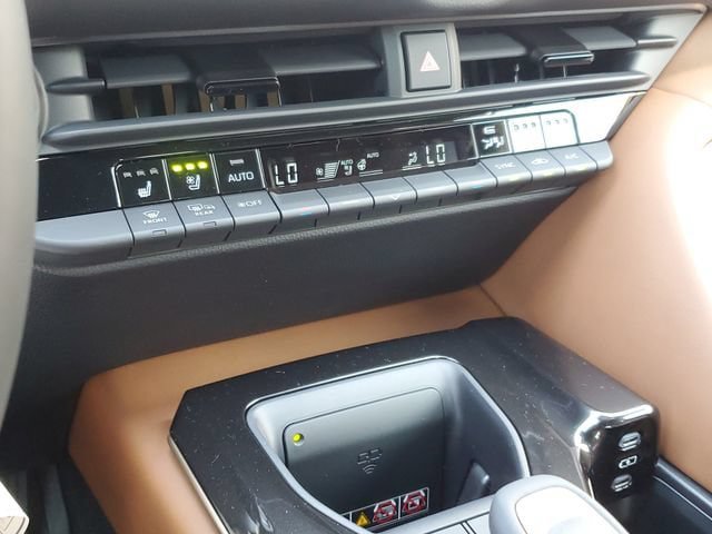 New 2026 Toyota Crown AWD/4WD image 33