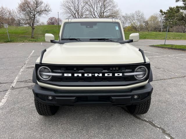 Used 2025 Ford Bronco Outer Banks w/ Sasquatch Package AWD/4WD image 3