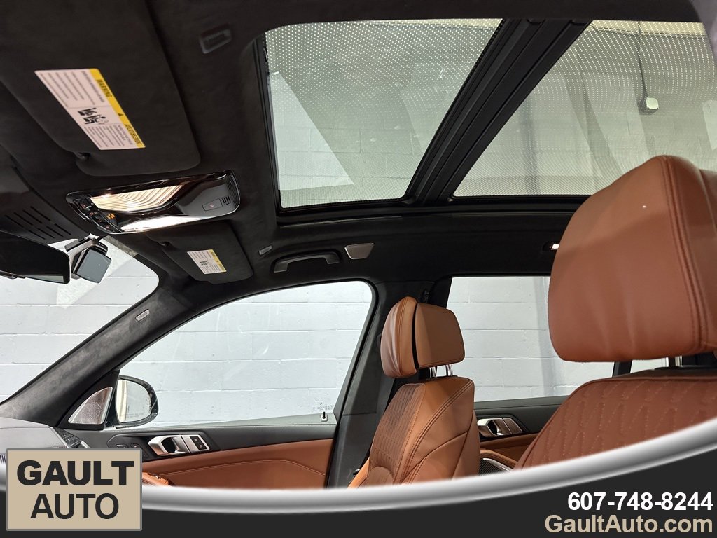New 2026 BMW X7 M60i image 12