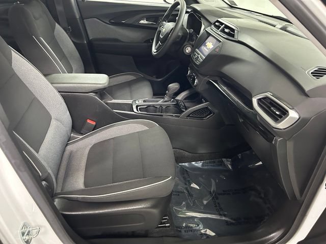 Used 2023 Chevrolet TrailBlazer LS FWD image 13