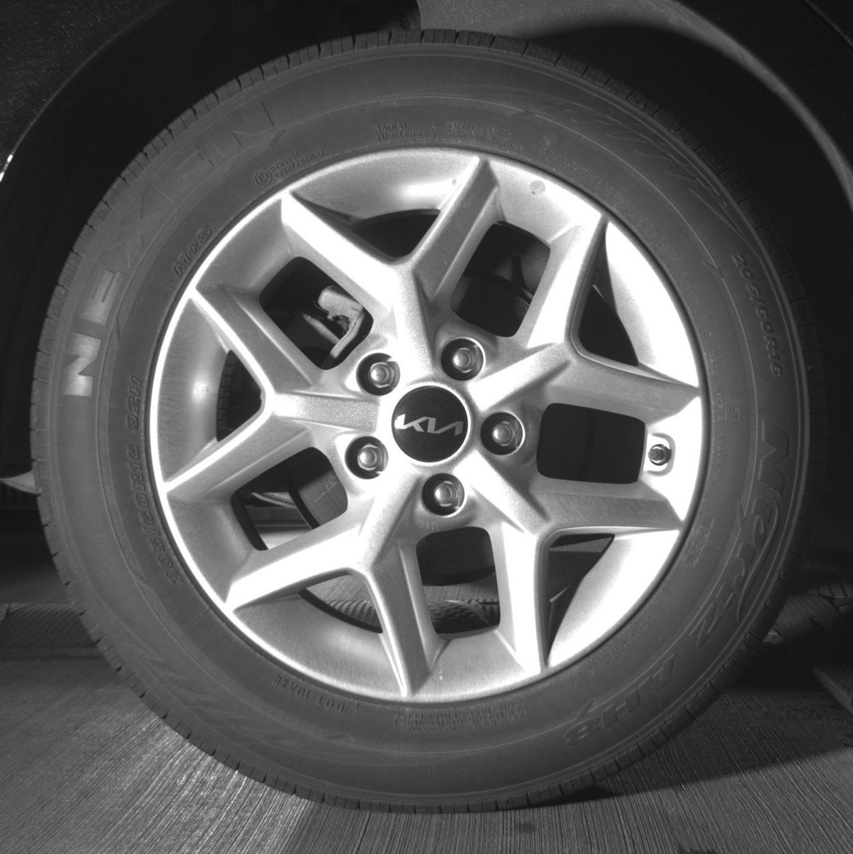 Used 2025 Kia Soul LX w/ LX Technology Package FWD image 15