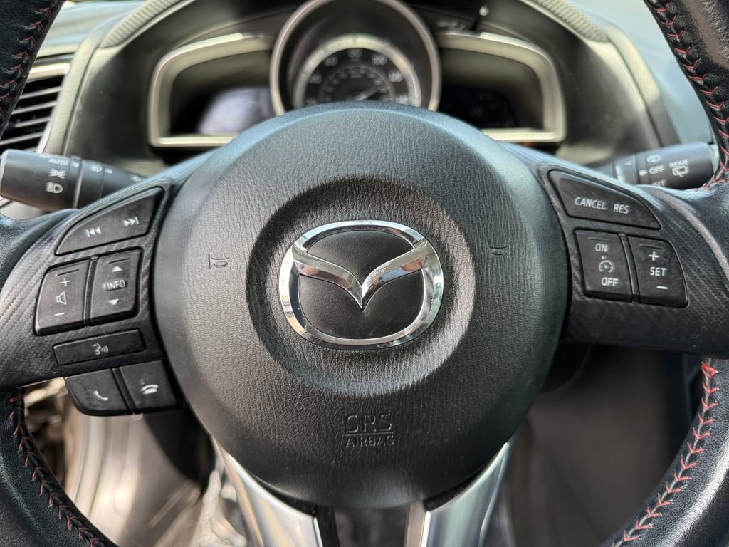 Used 2016 MAZDA MAZDA3 i Touring w/ Popular Equipment Package FWD image 21