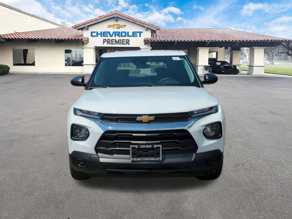 Used 2023 Chevrolet TrailBlazer LS FWD image 3