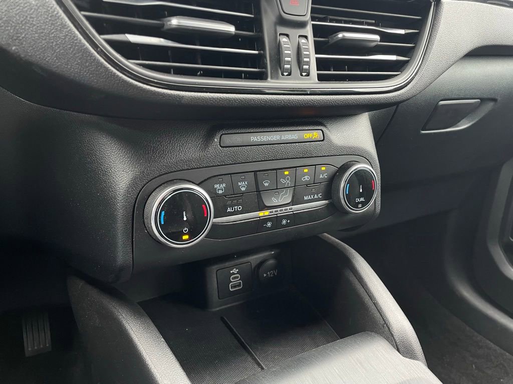 Used 2025 Ford Escape ST-Line FWD image 18