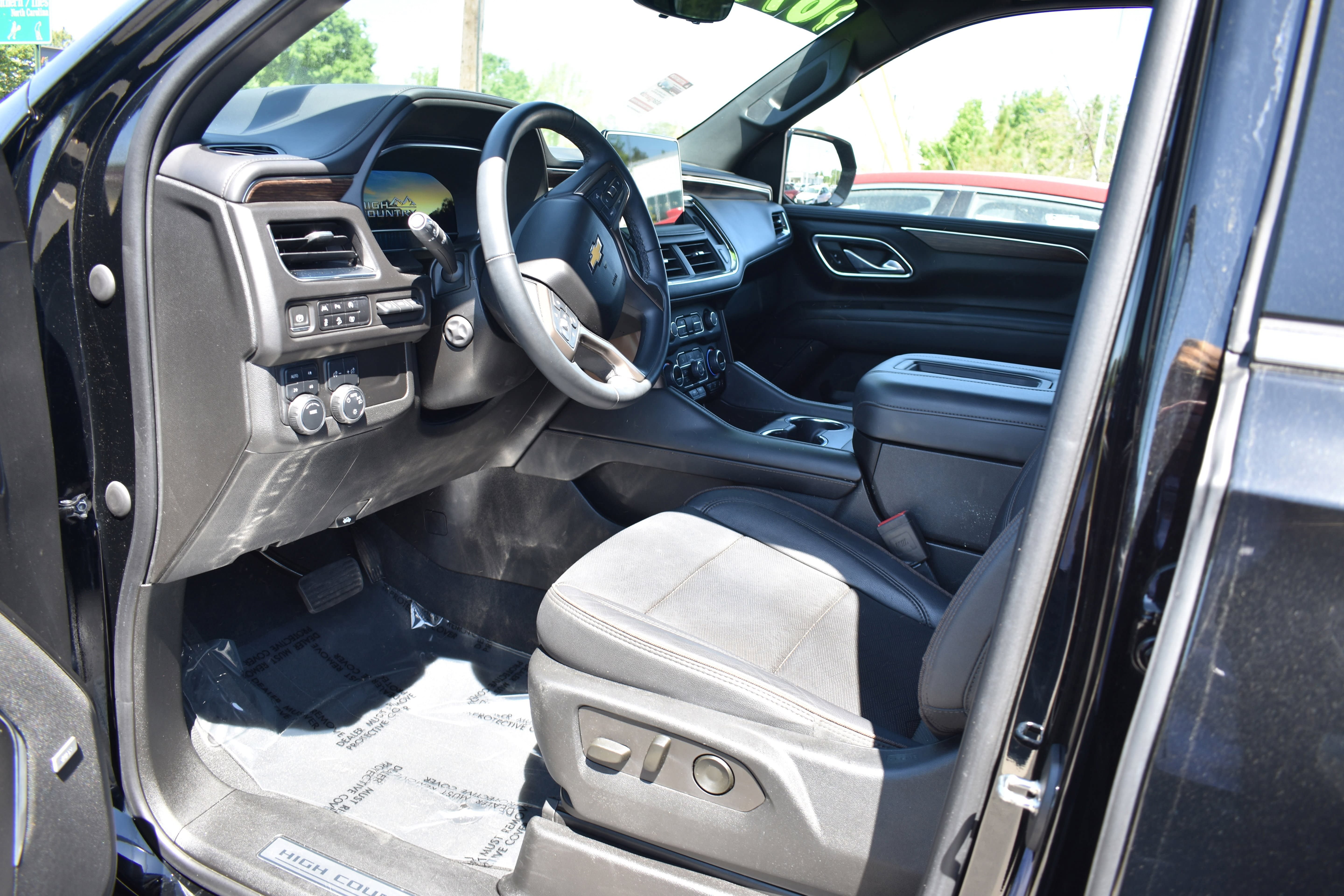 Used 2023 Chevrolet Tahoe High Country w/ Premium Package 2 AWD/4WD image 11