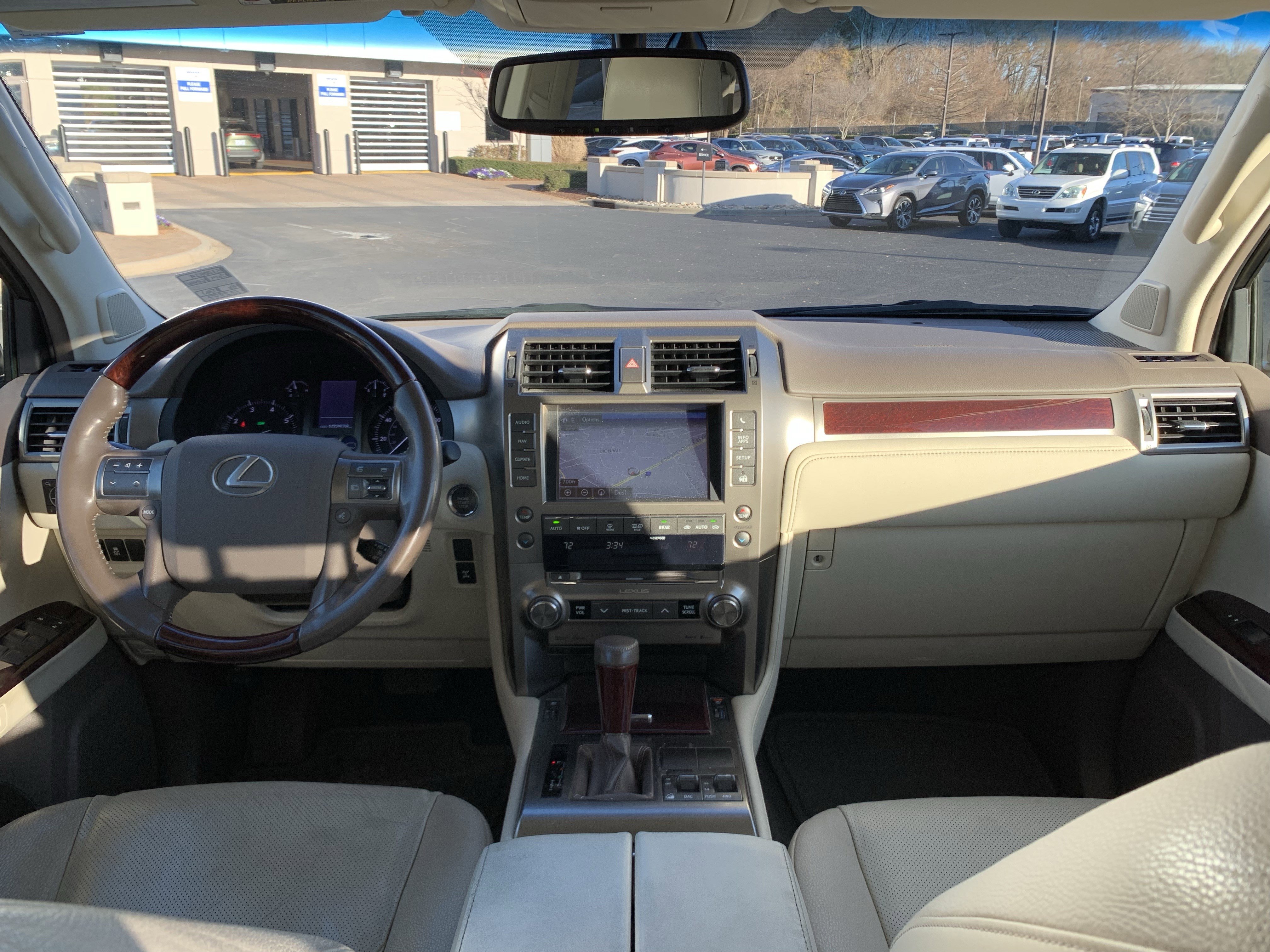 Used 2014 Lexus GX 460 image 30