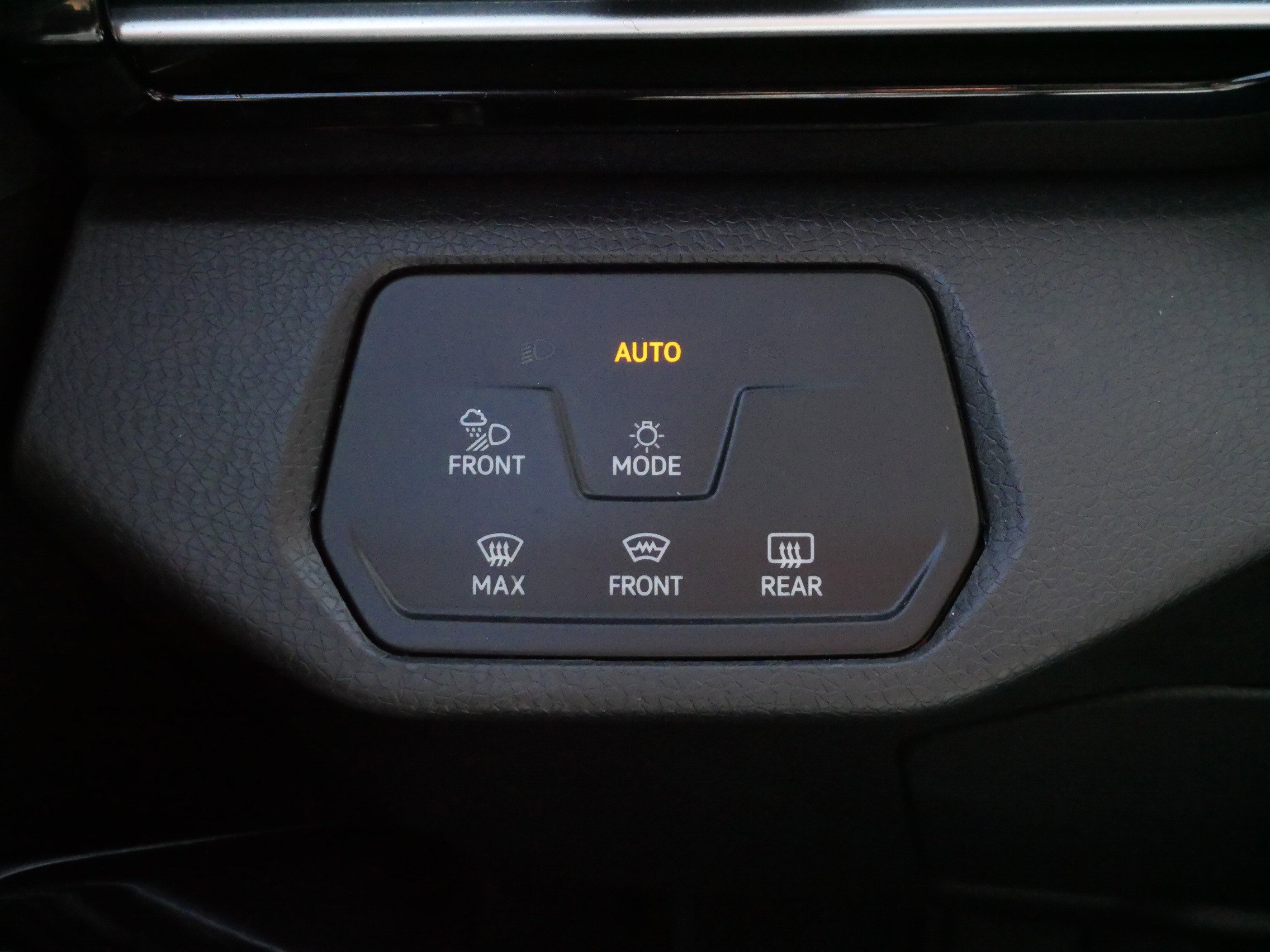 Used 2023 Volkswagen ID.4 Pro S image 26