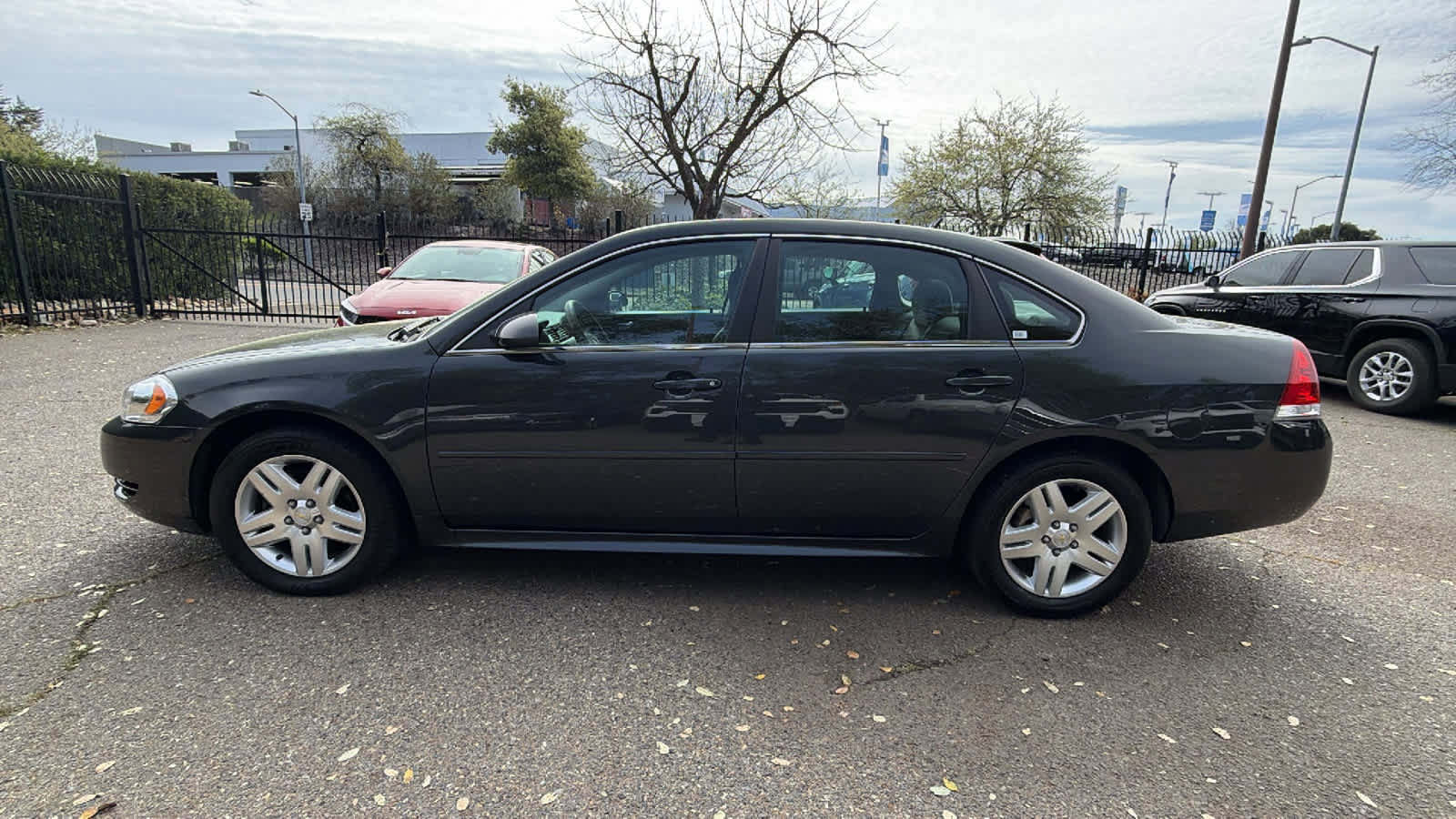 Used 2013 Chevrolet Impala LT image 8