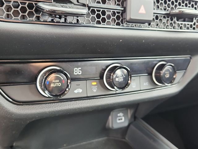 Used 2023 Honda HR-V LX image 15