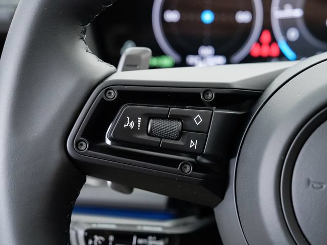 Certified 2025 Porsche Panamera 4 AWD/4WD image 13