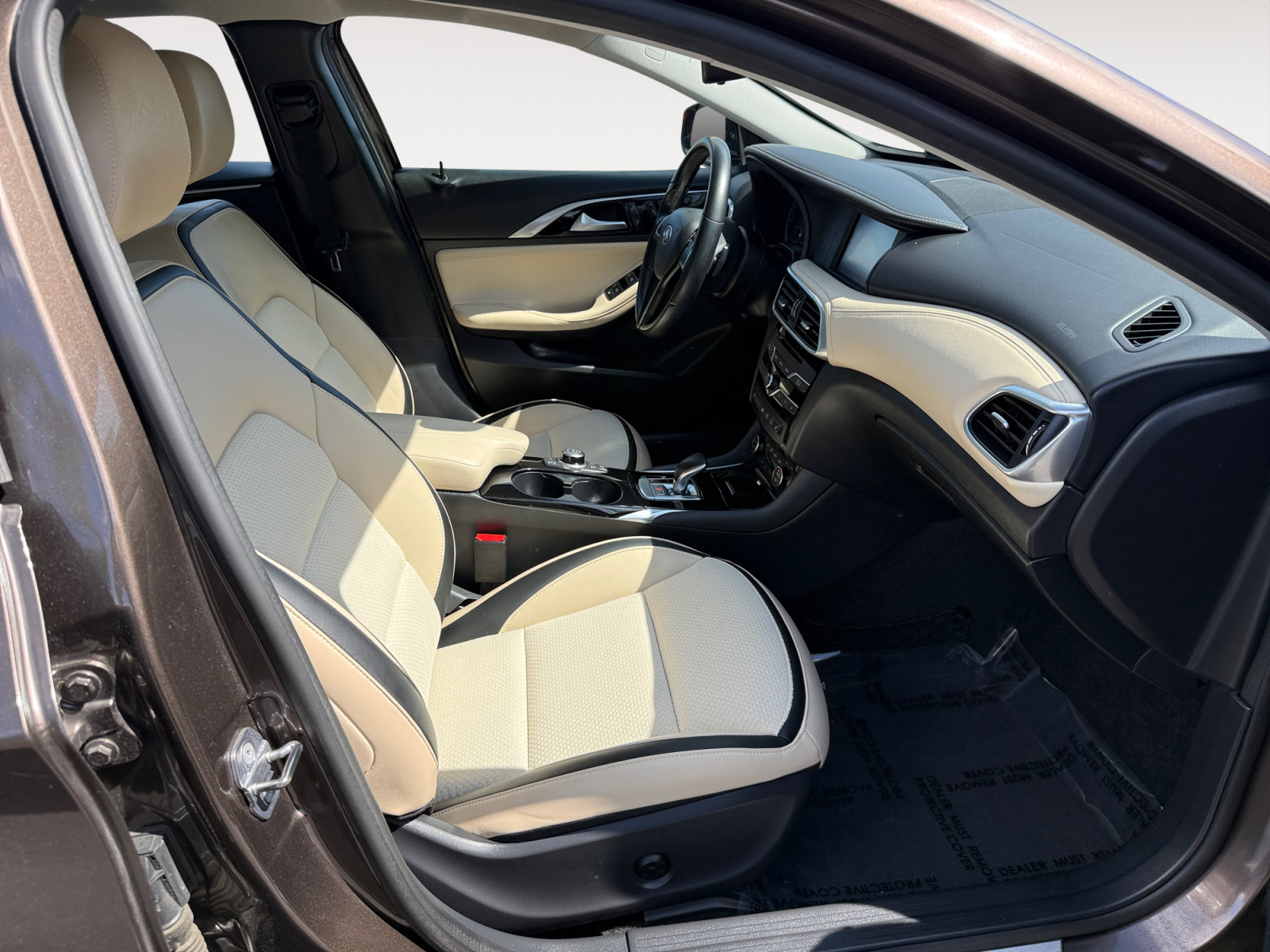 Used 2019 INFINITI QX30 AWD w/ Navigation Package image 19