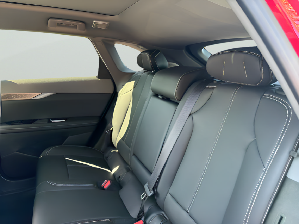 New 2027 Cadillac Optiq Sport w/ LPO, Floor Liner Package AWD/4WD image 32
