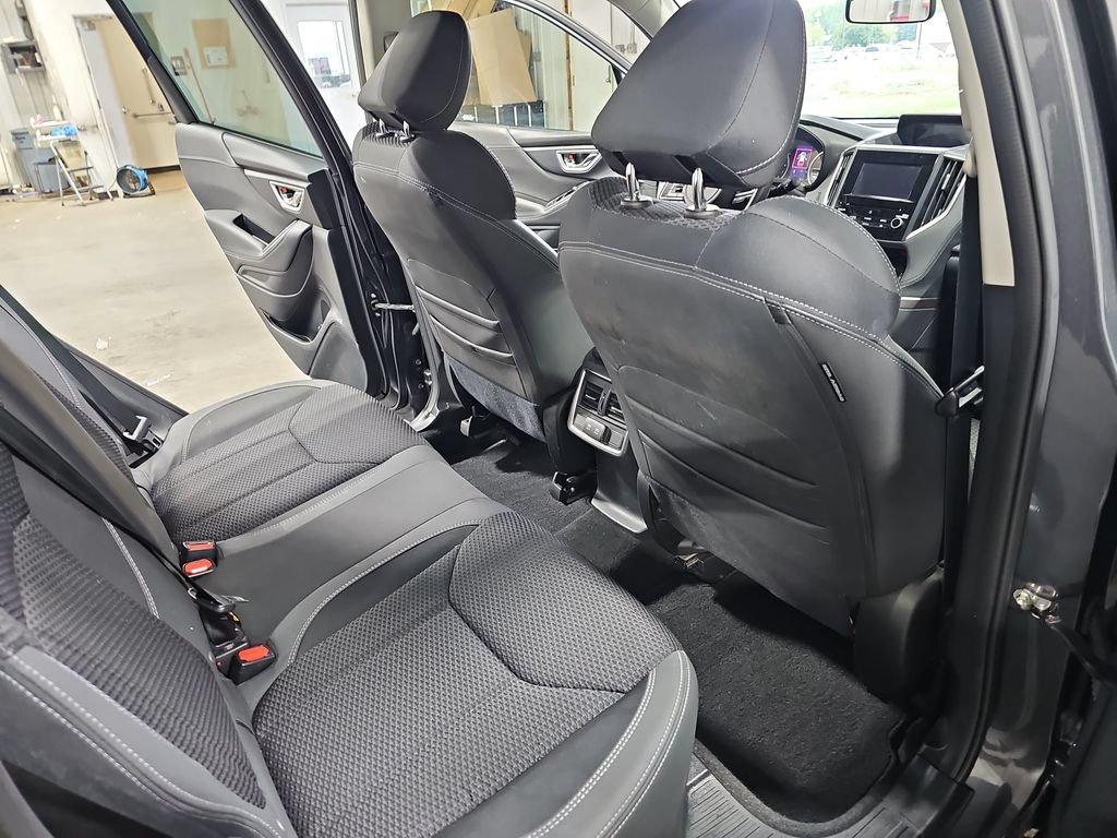 Used 2022 Subaru Forester Premium AWD/4WD image 11