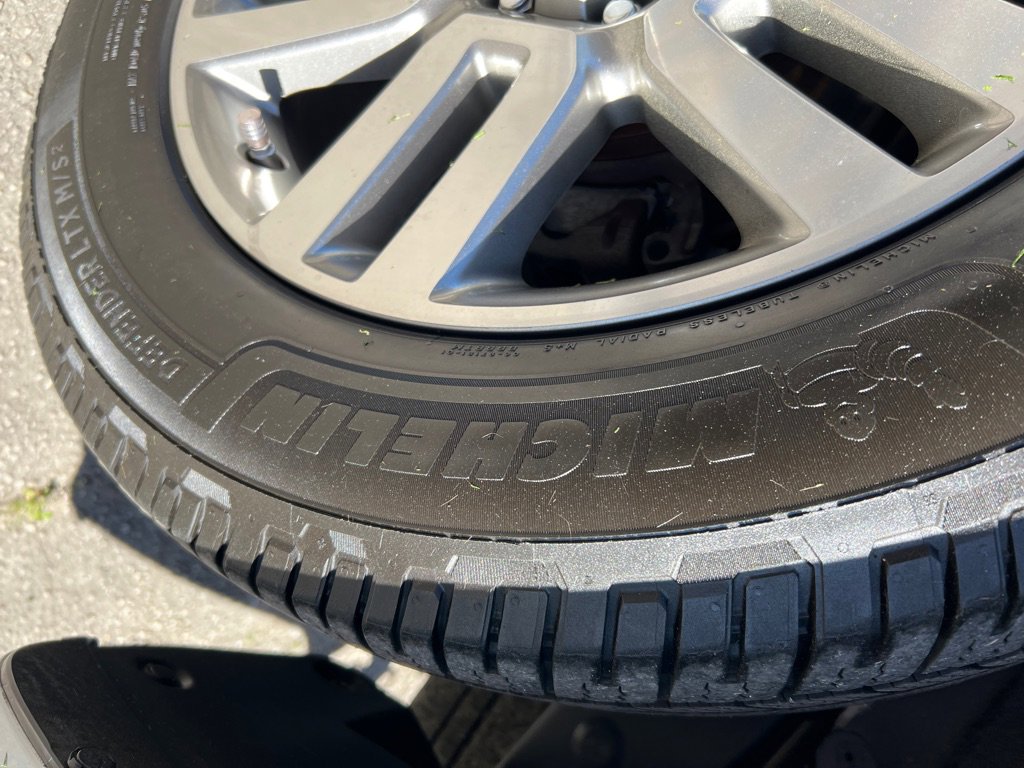 Used 2013 Toyota 4Runner Limited image 25