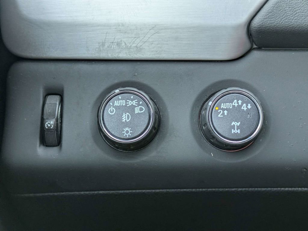 Used 2018 GMC Yukon SLE w/ SLE Value Package image 33