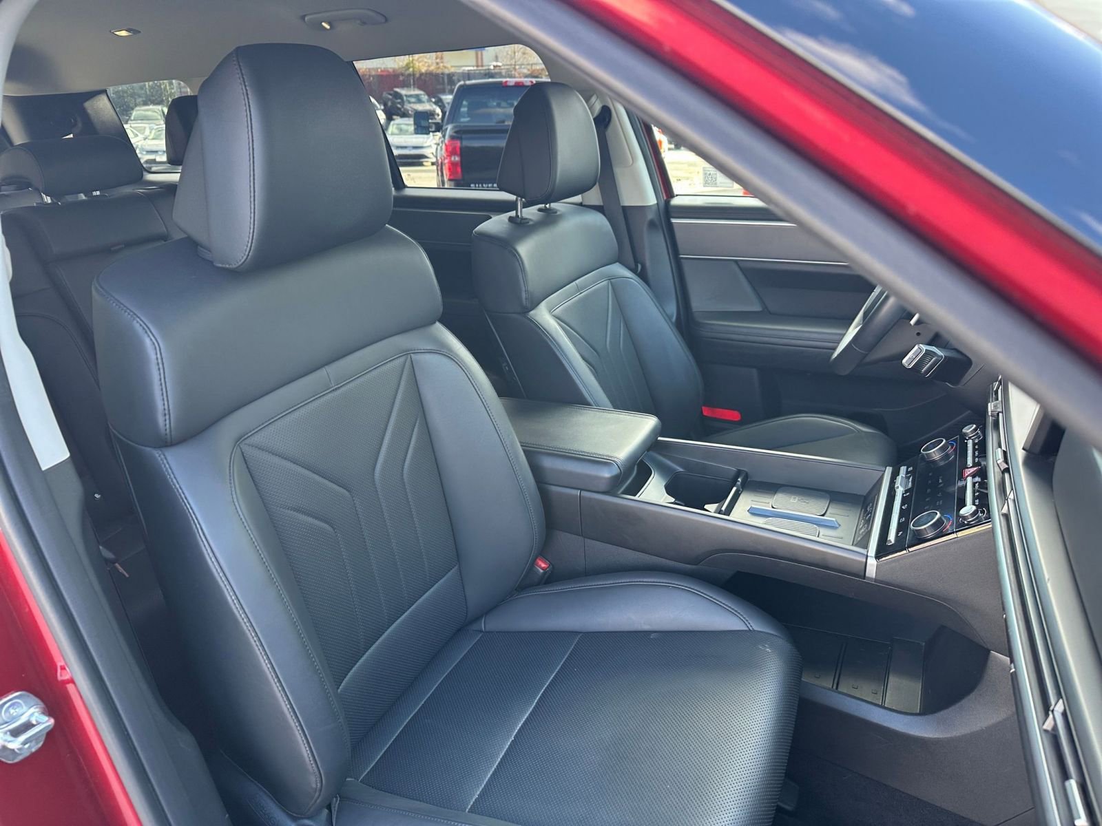 Used 2025 Hyundai Santa Fe SEL image 35