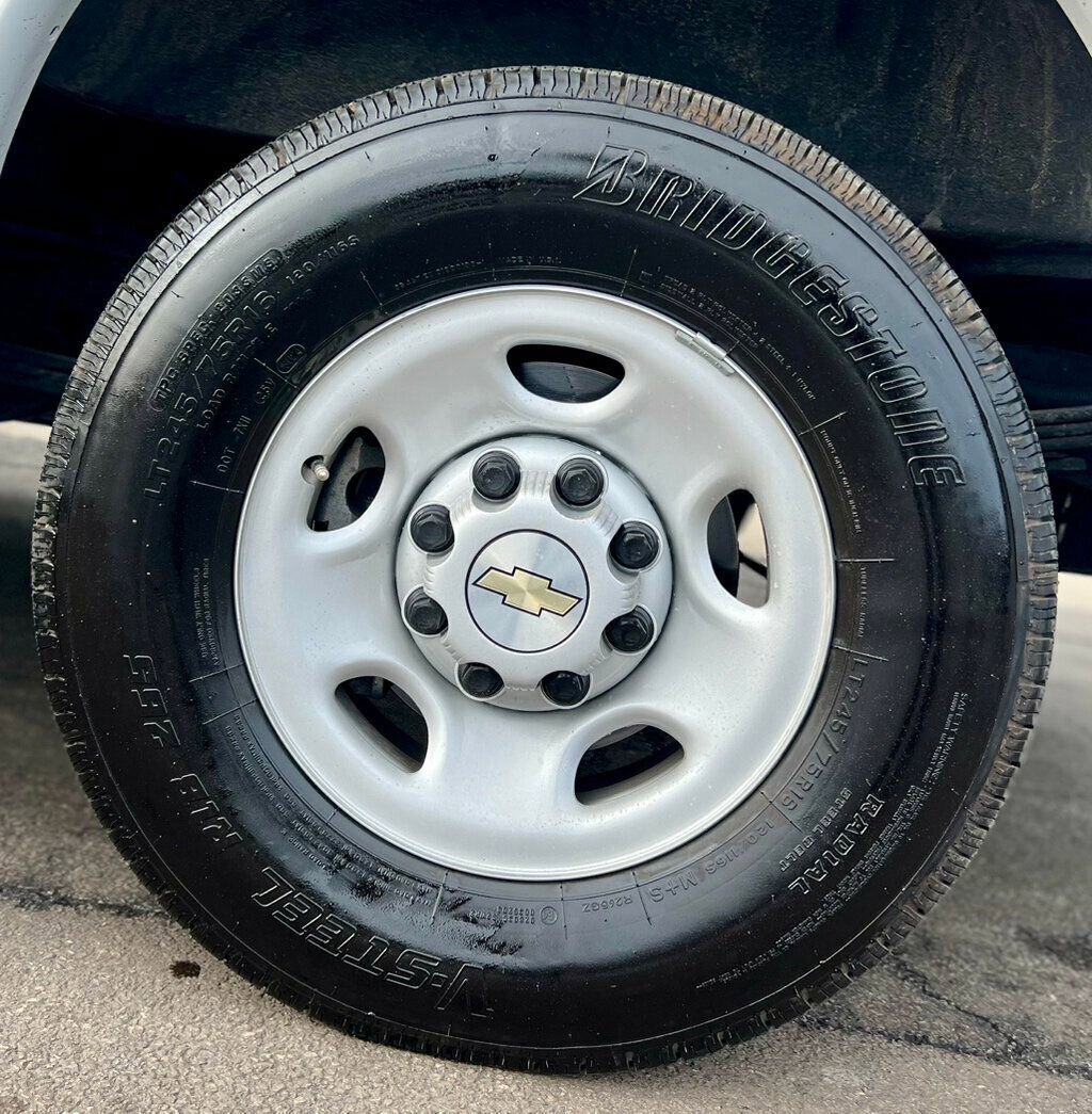 Used 2024 GMC Savana 2500 w/ Driver Convenience Package image 21