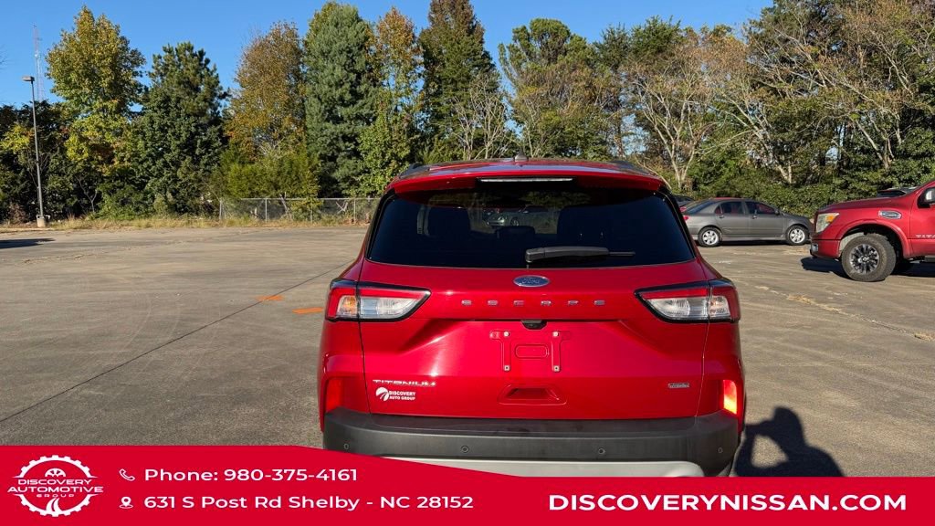 Used 2022 Ford Escape Titanium w/ Titanium Premium Package image 8