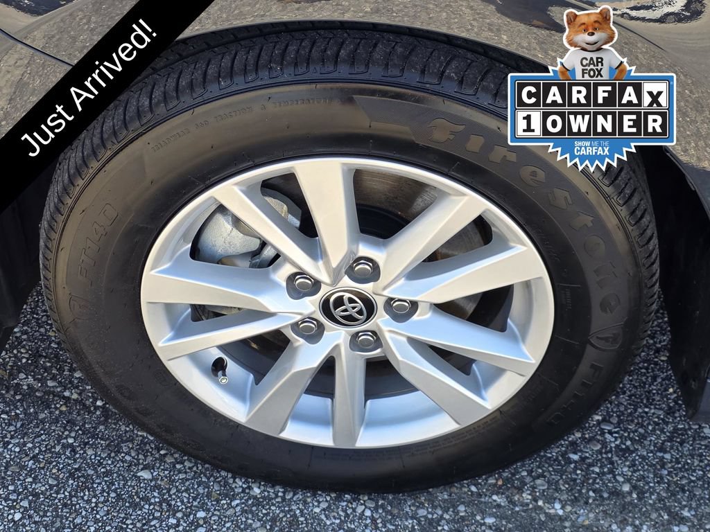 Used 2026 Toyota Camry LE FWD image 32