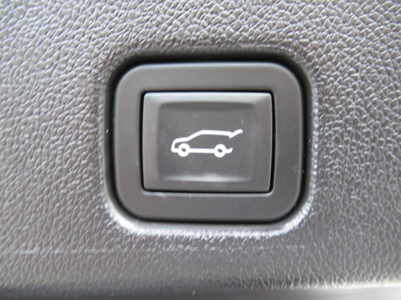 Used 2024 GMC Acadia Elevation w/ Luxury Package FWD image 38