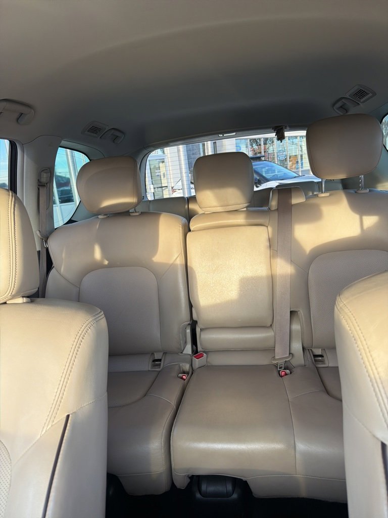 Used 2023 Nissan Armada SL image 30