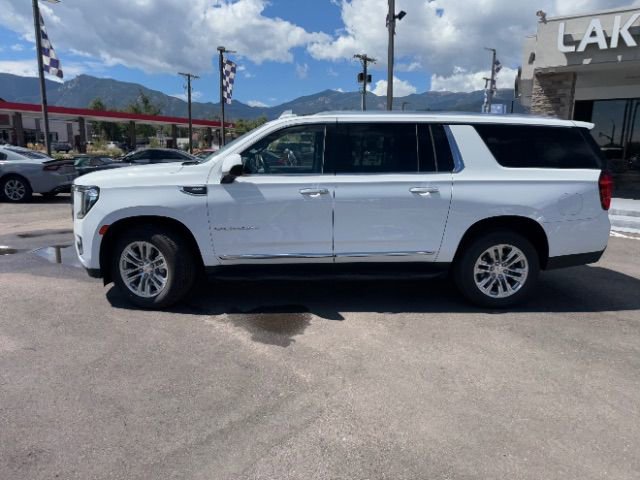 Used 2023 GMC Yukon XL SLT image 9