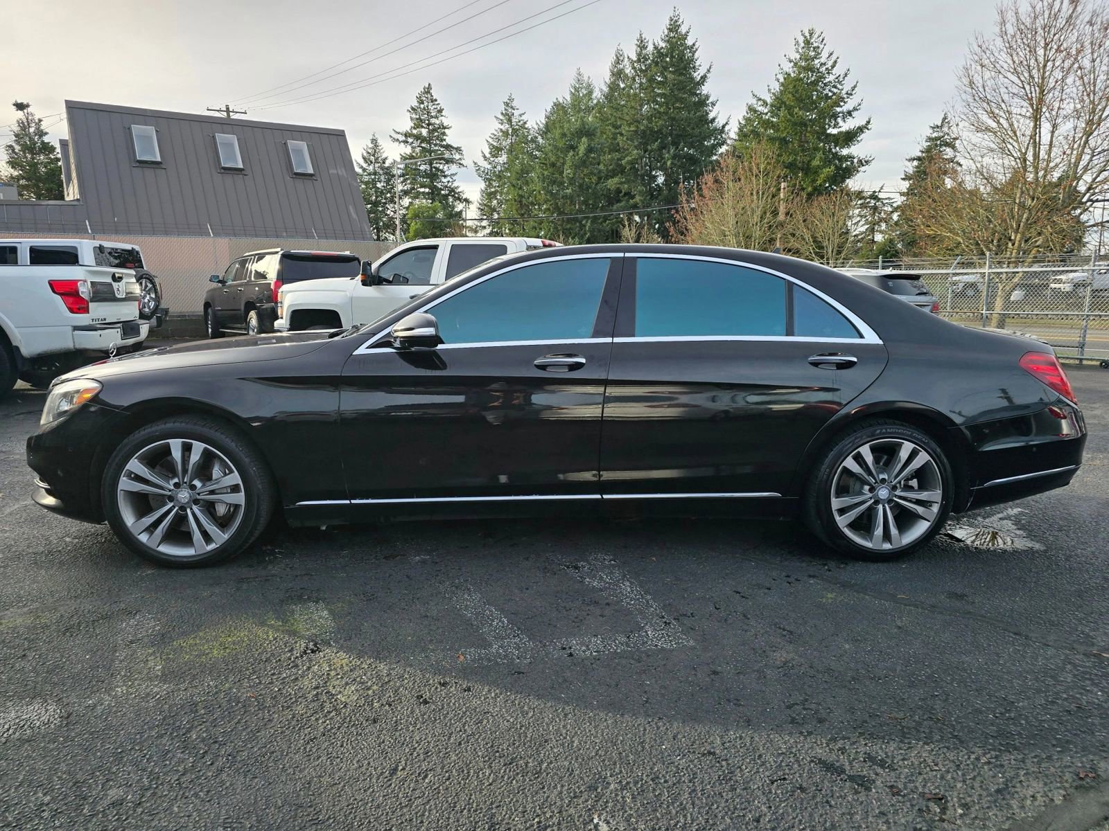 Used 2015 Mercedes-Benz S 550 4MATIC Sedan image 2