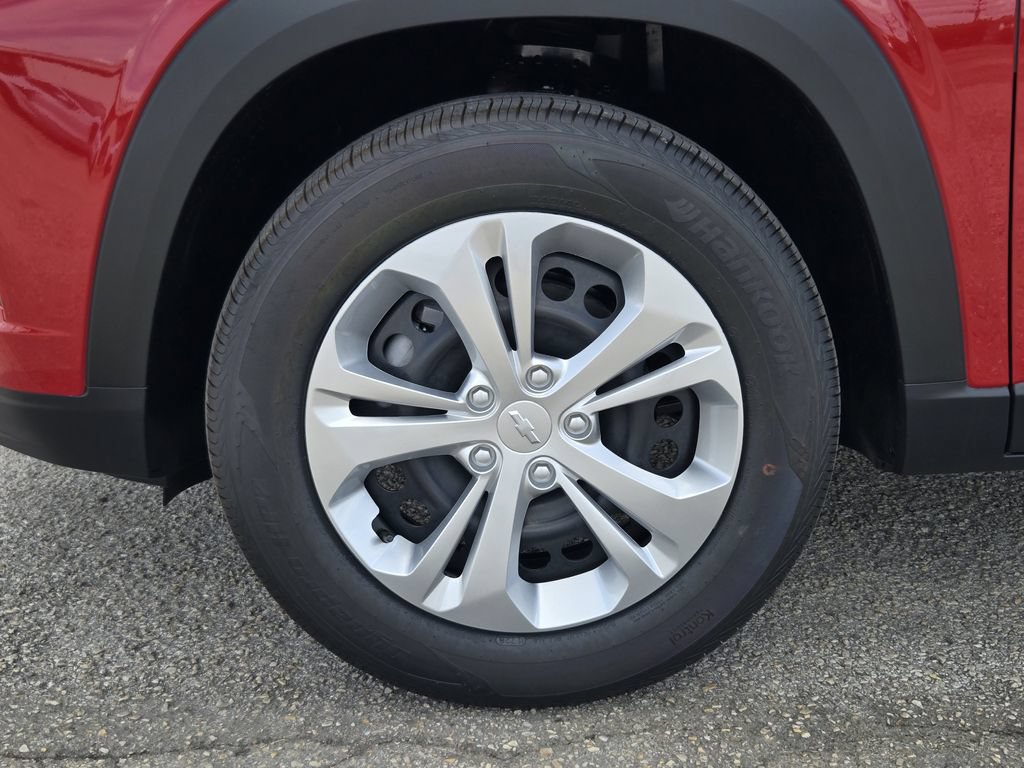 New 2026 Chevrolet Trax LS w/ Driver Confidence Package FWD image 14