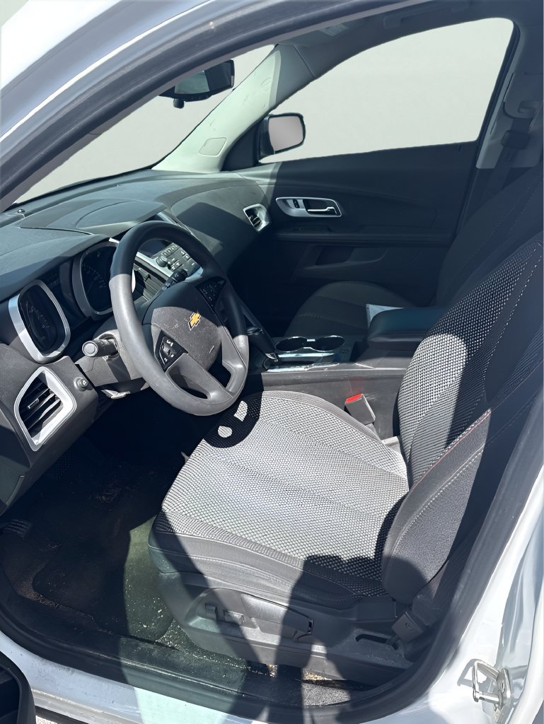 Used 2017 Chevrolet Equinox LS FWD image 6