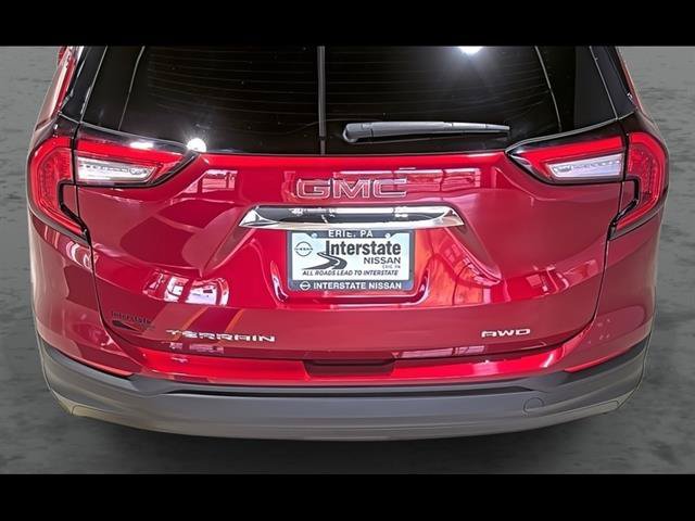 Used 2024 GMC Terrain SLE w/ Driver Convenience Package AWD/4WD image 12