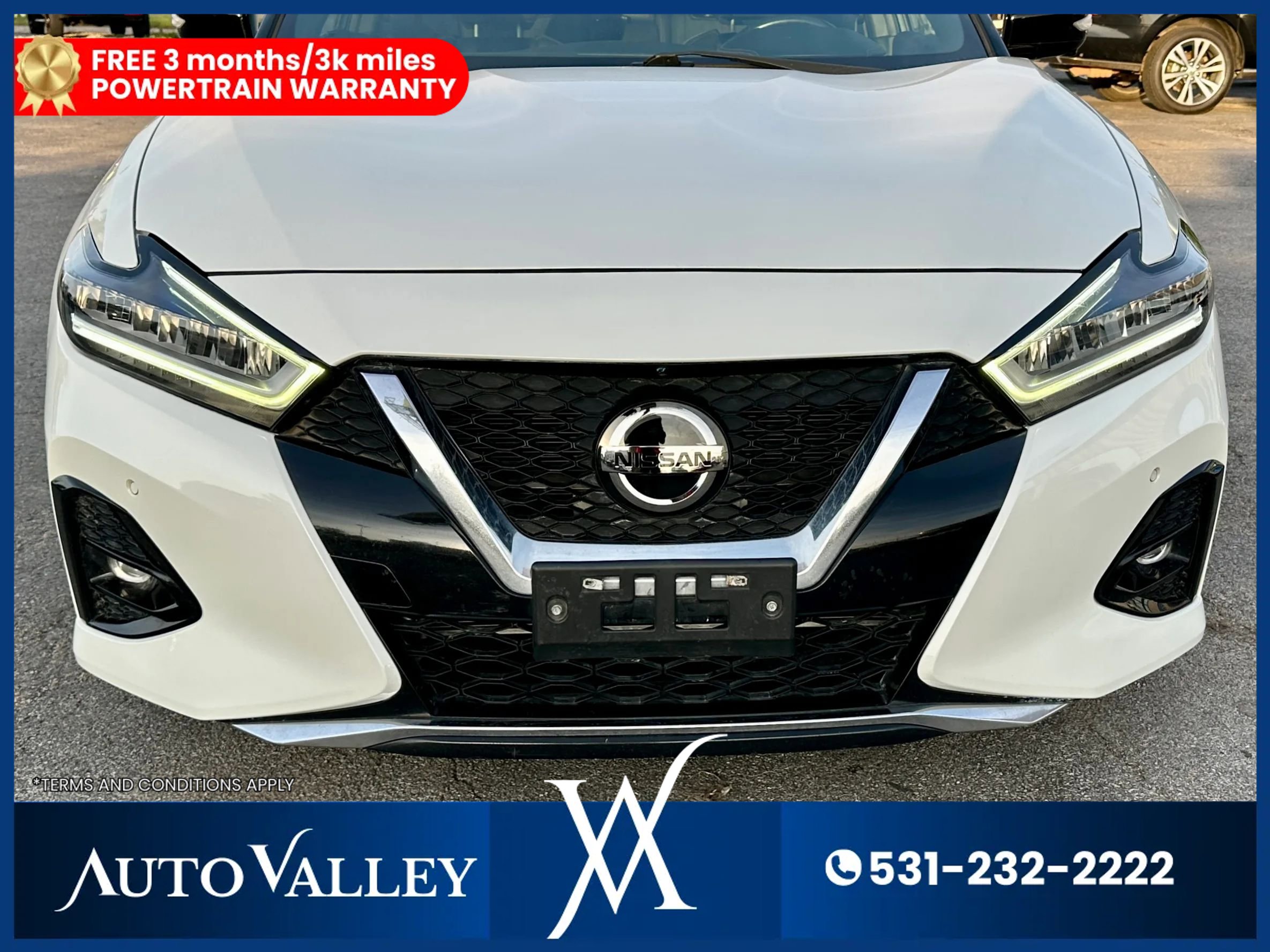Used 2021 Nissan Maxima SR w/ Sport Mat Group FWD image 11