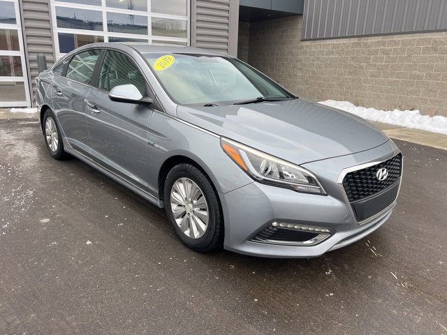 Used 2016 Hyundai Sonata SE image 3