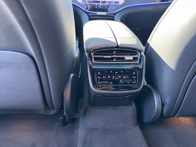 Used 2023 Mercedes-Benz EQS 580 4MATIC Sedan image 16