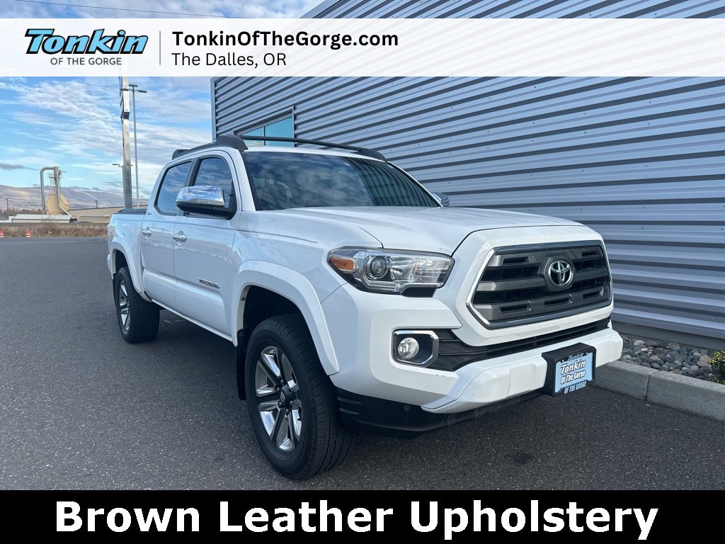 Used 2016 Toyota Tacoma Limited image 1