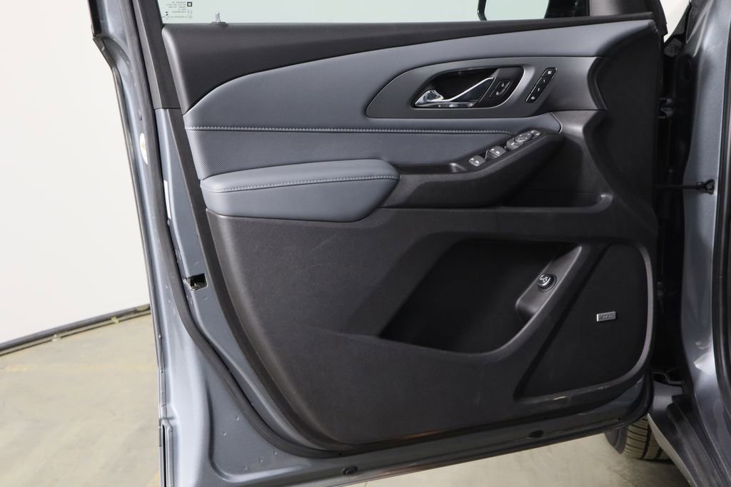 Used 2018 Chevrolet Traverse Premier w/ Driver Confidence II Package image 19