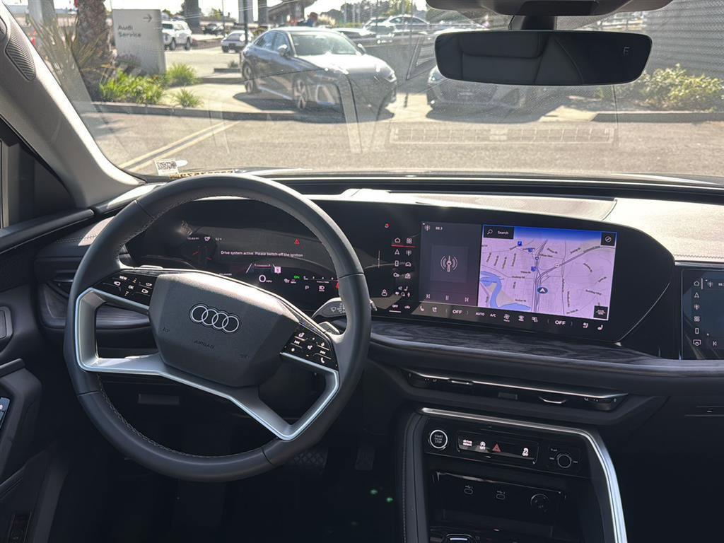Used 2025 Audi Q5 Prestige image 10